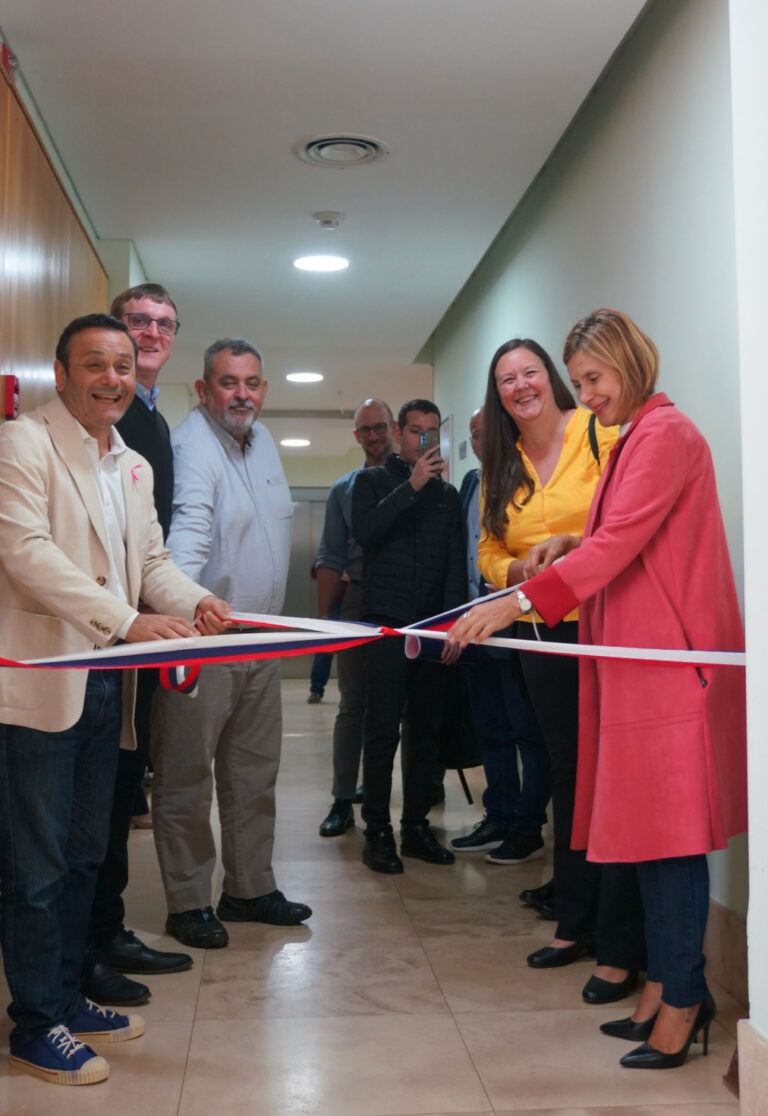 Legislatura: Inauguraron la muestra "Huellas de Futuro" en honor a Alberto Roth imagen-42