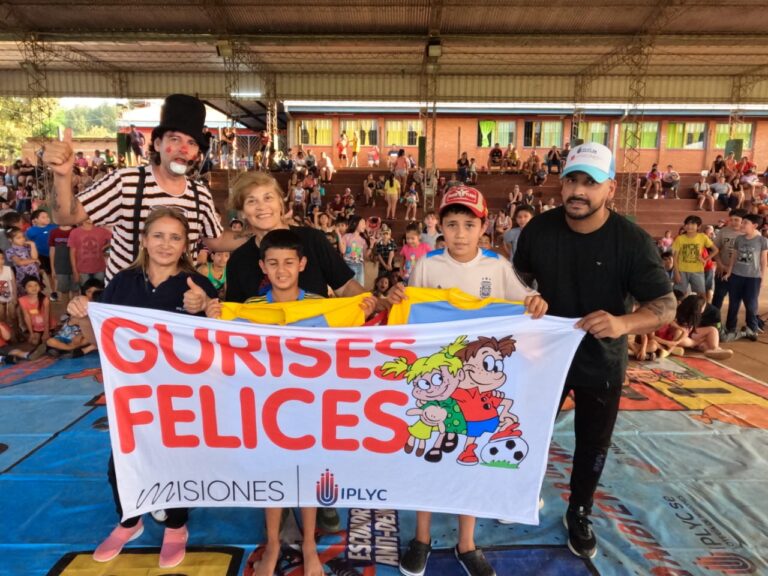 Gurises Felices se sumó a los festejos de Puerto Piray y brindó un show inolvidable imagen-1