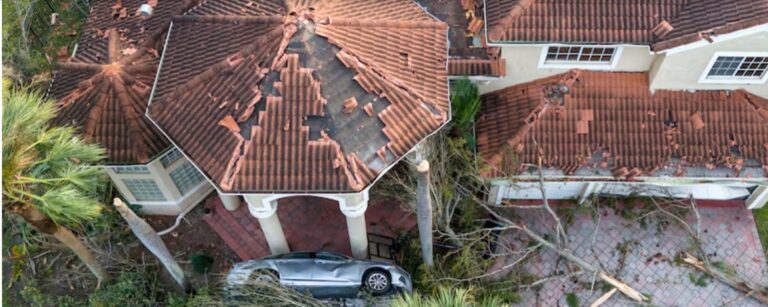 La destrucción provocada por el huracán Milton cobra nuevas víctimas; ya suman 10 muertes en Florida imagen-33