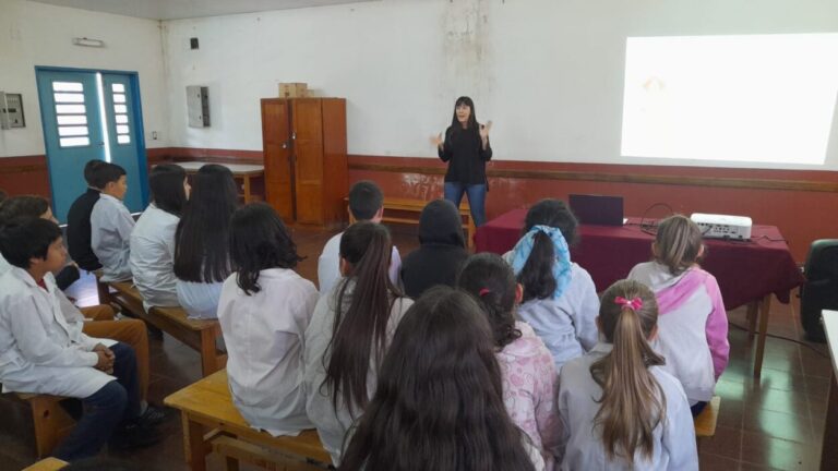 Juego Responsable brindó charlas de prevención de adicciones en escuelas de Panambí imagen-39