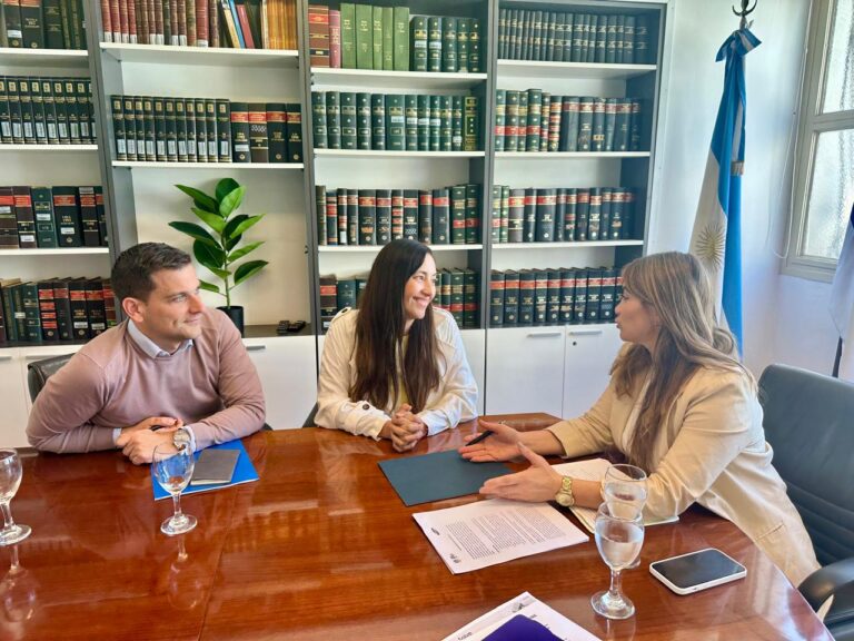 Se abre una nueva etapa en el convenio de cooperación entre Misiones y empresa multinacional electrónica imagen-17