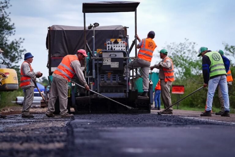 En lo que va del año, Misiones ya invirtió en el arreglo de más de 10 rutas provinciales imagen-43