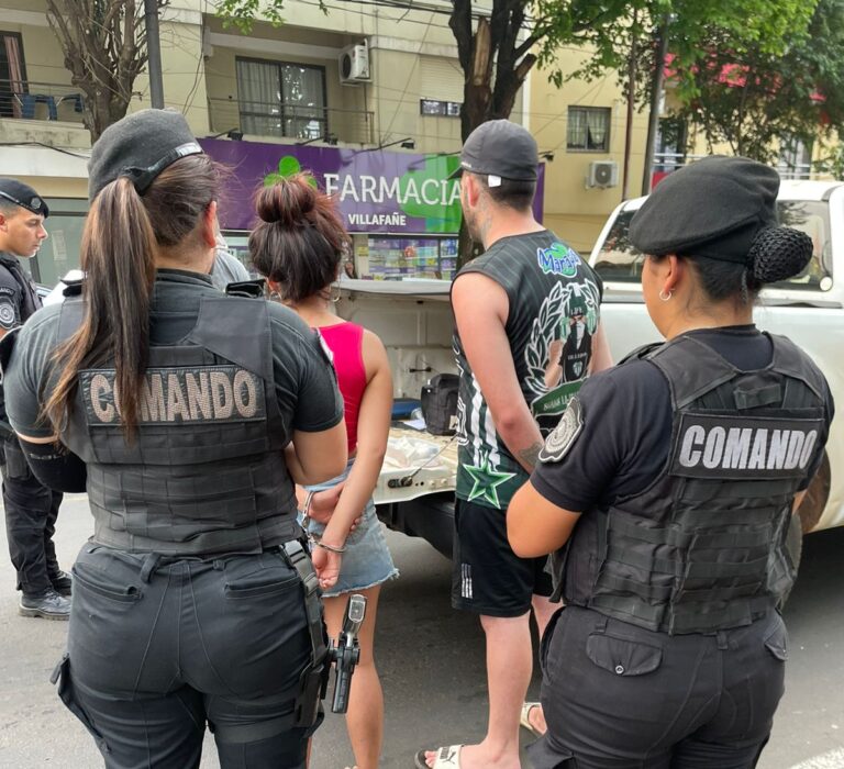 Capturaron a una pareja con dosis de cocaína y una camioneta robada imagen-31