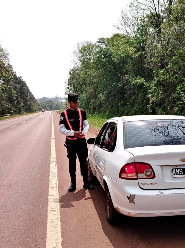 Controles de velocidad y alcoholemia en las rutas de Misiones ante el gran movimiento turístico imagen-5