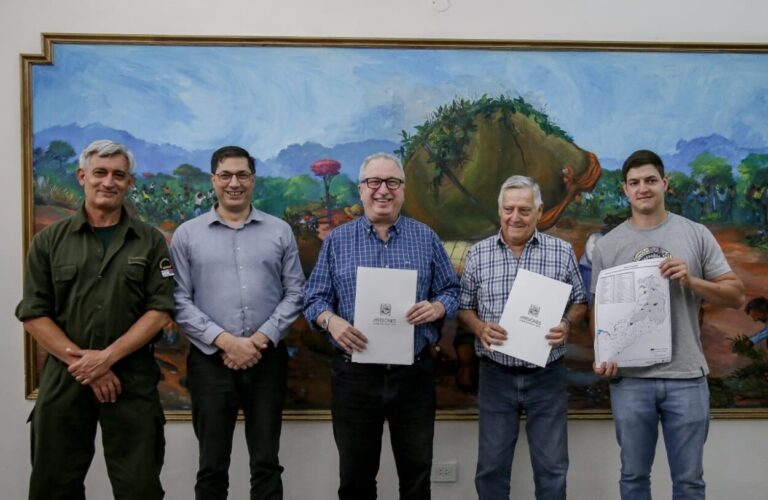 Passalacqua firmó un convenio para incorporar una reserva privada de Fracrán al Sistema de Areas Naturales Protegidas de Misiones imagen-38