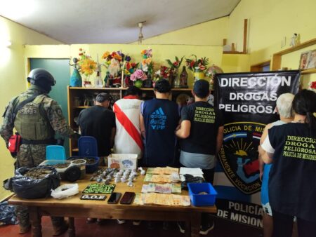 Cayó "la abuela dealer" junto a sus cuatro cómplices dedicados a la venta de droga en Posadas imagen-10