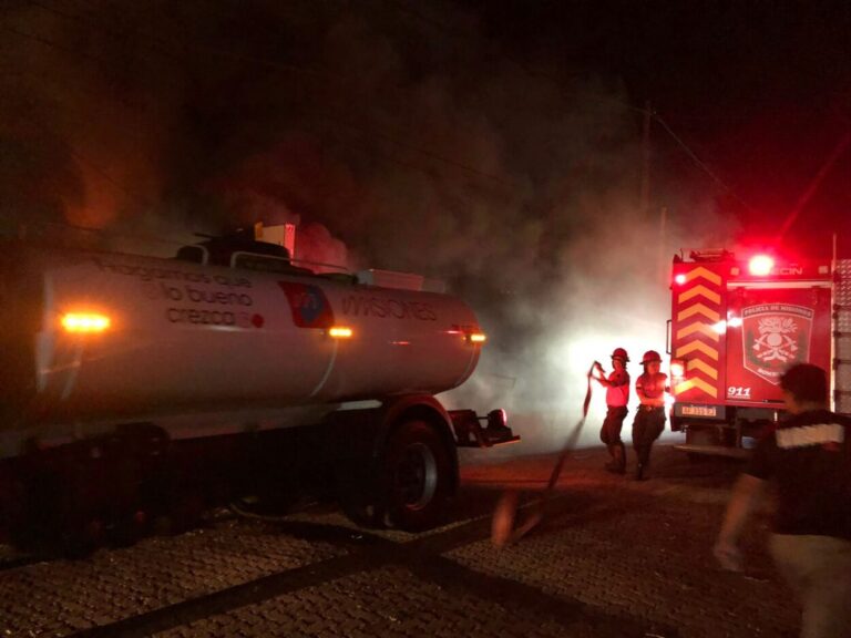 Posadas: incendio afectó una vivienda y comercio en el barrio Pratt imagen-35