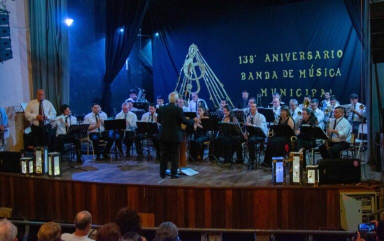 Con un gran concierto, la Banda de Música Municipal festejó sus 138 años imagen-42