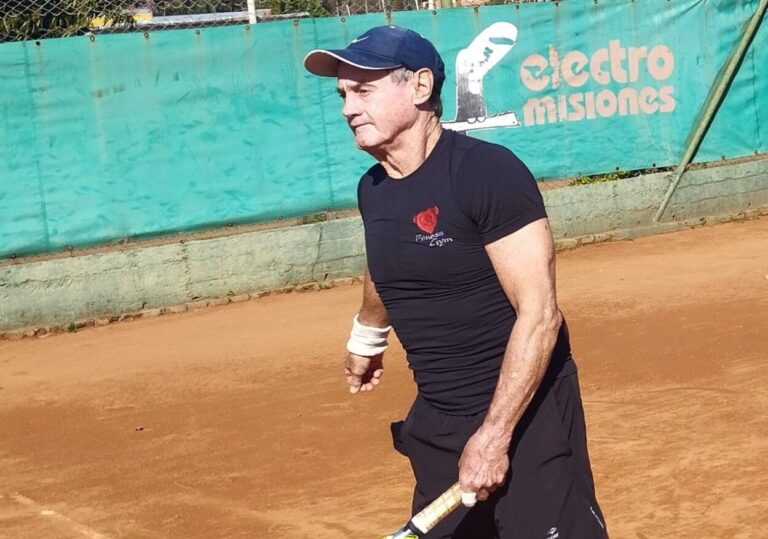 Horacio Melo se consagra campeón en el Torneo de la Federación Misionera de Tenis imagen-31