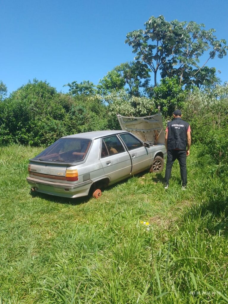 Investigadores recuperaron un auto robado en Oberá imagen-43