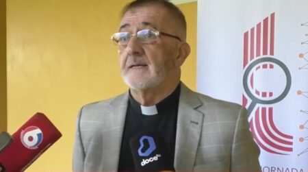 «Hace muchos años la Educación no figura en la Argentina entre las 10 cosas más importantes», dijo el obispo Martínez "Hace muchos años la Educación no figura en la Argentina entre las 10 cosas más importantes", dijo el obispo Martínez imagen-10