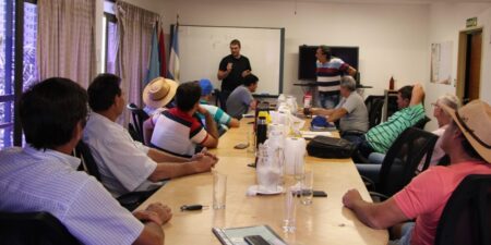 Inym se reunió con referentes yerbateros para analizar la problemática del sector Inym se reunió con referentes yerbateros para analizar la problemática del sector imagen-6