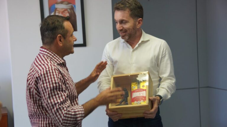 Herrera Ahuad recibió a Gonzalo Aziz en la Legislatura de Misiones para una conversación sobre continuidad, diálogo y desarrollo imagen-17