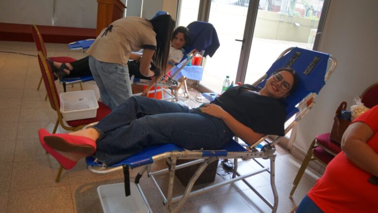 Legisladores y agentes parlamentarios participaron en una jornada de donación de sangre imagen-9