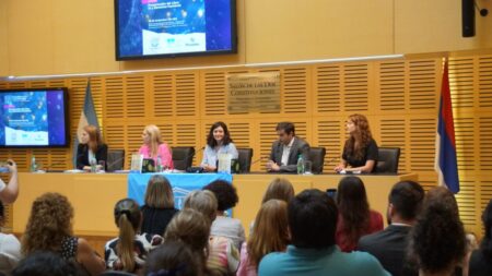 Presentaron en la Legislatura el libro “Inteligencia Artificial y Derechos Humanos” auspiciado por la Unesco imagen-9