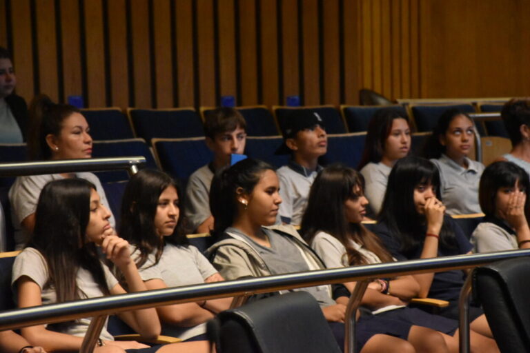 Una visita que rompió paradigmas: lo que aprendieron los estudiantes en la Legislatura imagen-47