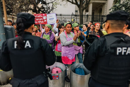 En un nuevo fallo, la Justicia le ordenó al Gobierno que “garantice el abastecimiento adecuado de alimentos de los grupos vulnerables” imagen-9