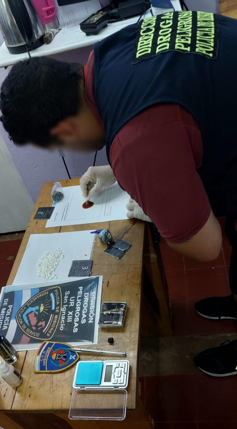 Antinarcóticos secuestraron 183 pastillas y marihuana que intentaron ingresar a un Penal imagen-27