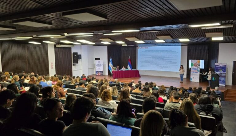 Destacan el abordaje de la salud mental en el ámbito del Hospital Escuela de Agudos imagen-5