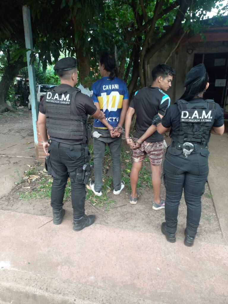 Arrestaron a dos "narcodeliverys" y le secuestraron cocaína valuada en millones de pesos imagen-17