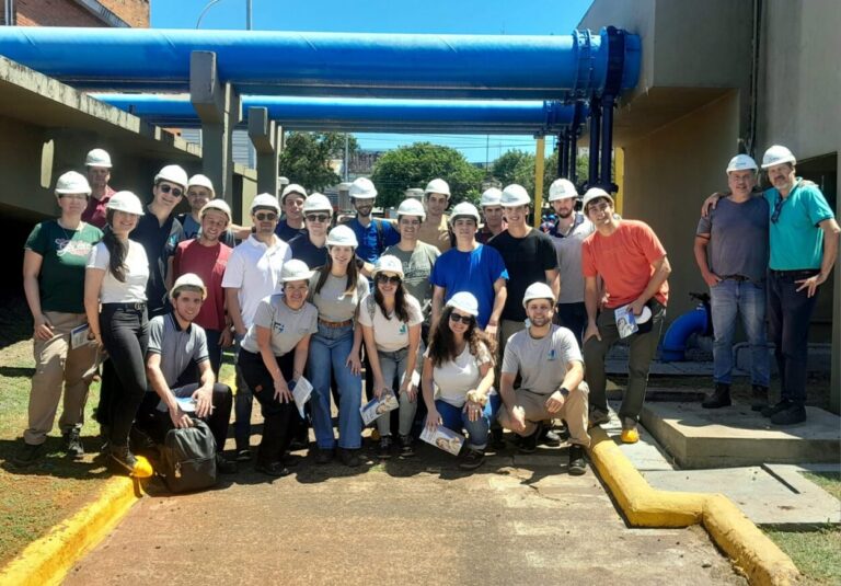 Estudiantes de Ingeniería de Oberá se capacitaron en Samsa imagen-25