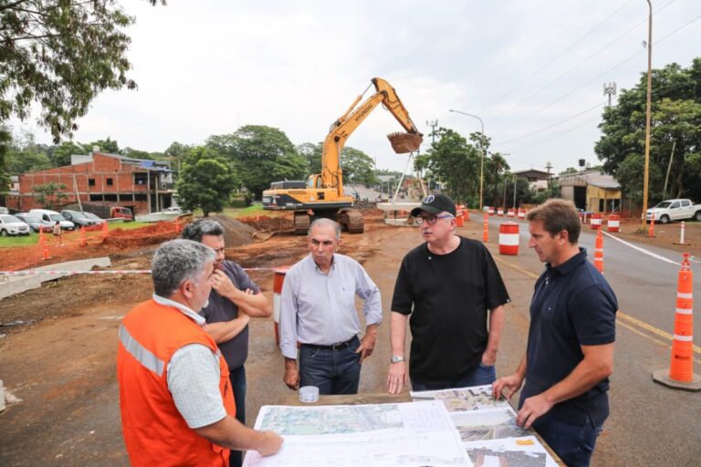 Passalacqua supervisó los avances del soterramiento en avenida Quaranta imagen-9