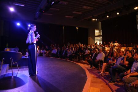 Passalacqua acompañó la apertura en el Teatro de Prosa del Coloquio provincial sobre Suicidio imagen-2