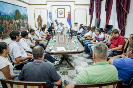 Passalacqua se reunió con productores yerbateros para impulsar la designación de un Presidente en el Inym Passalacqua se reunió con productores yerbateros para impulsar la designación de un Presidente en el Inym imagen-10