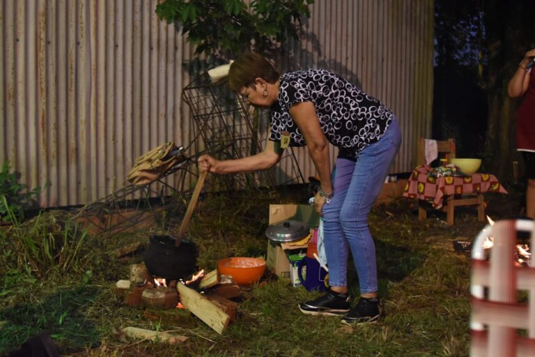 Fiesta Provincial del Reviro: Montecarlo vivió a pleno una noche llena de tradición, sabor y música imagen-3