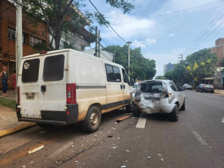 Colisión vehicular dejó una lesionada, trasladada al Favaloro imagen-4