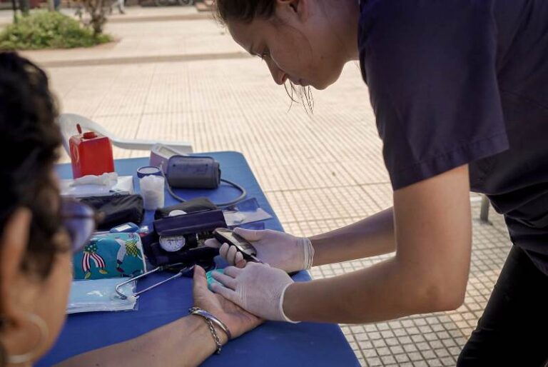 Jueves y viernes habrá jornada de promoción por el Día de la Enfermería en la plaza 9 de Julio imagen-29