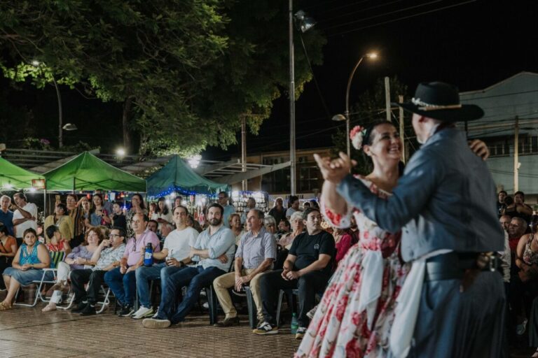 Ya están a la venta las entradas para el Festival del Litoral “a precios accesibles” imagen-39