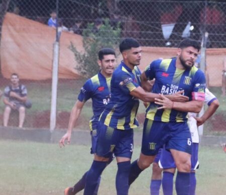 Fútbol: ganó Mitre, clasificó La Cantera y River debe esperar imagen-5