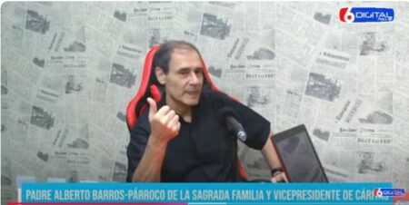 Padre Barros: «La gente de clase media se está empobreciendo cada vez más; una clase media, humilde, que pasó a ser pobre» Padre Barros: "La gente de clase media se está empobreciendo cada vez más; una clase media, humilde, que pasó a ser pobre" imagen-1