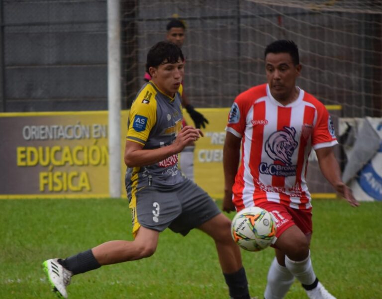 Fútbol posadeño: Crucero se clasificó a semifinales imagen-22