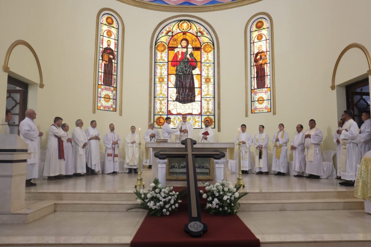 Con gran participación de fieles de las distintas comunidades, el Obispo Martínez presidió la ceremonia de inicio del Año Santo Jubilar 2025 imagen-4