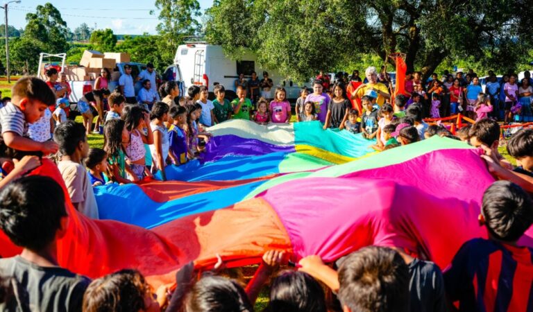 Más de 500 niños vivieron una "Navidad Feliz" en El Porvenir 2 imagen-40