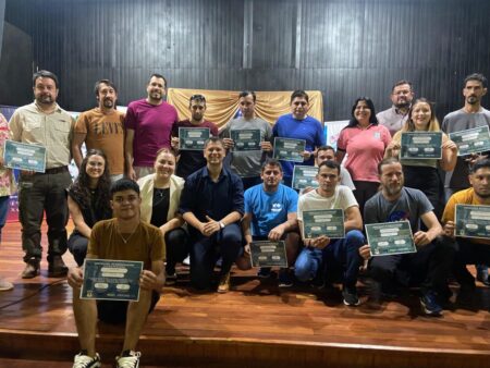 Puerto Esperanza apuesta a la formación técnica: 30 nuevos certificados en afilado y electricidad industrial imagen-10