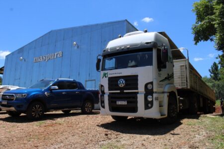 La quinta carga de azúcar mascabo rumbo a Cachafaz marca un hito en el desarrollo industrial de Misiones imagen-1