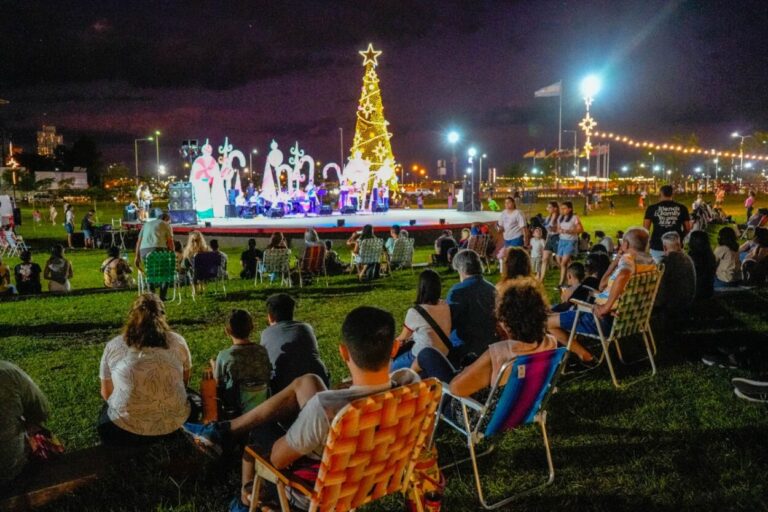 Con "Verano en Ritmo", Posadas celebró una noche de música y danza en el Parque de las Fiestas imagen-13