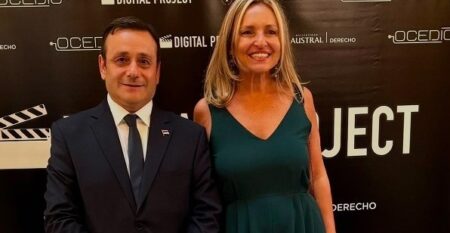 Reencuentro clave: Dra. Dupuy presentará en Misiones su proyecto digital sobre Cibercrimen junto a Herrera Ahuad Reencuentro clave: Dra. Dupuy presentará en Misiones su proyecto digital sobre Cibercrimen junto a Herrera Ahuad imagen-3