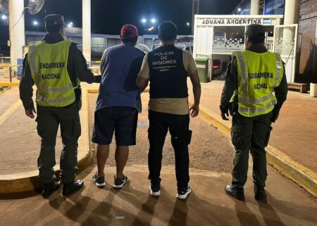 Gendarmería detuvo en la frontera a un ciudadano paraguayo con pedido de captura imagen-4