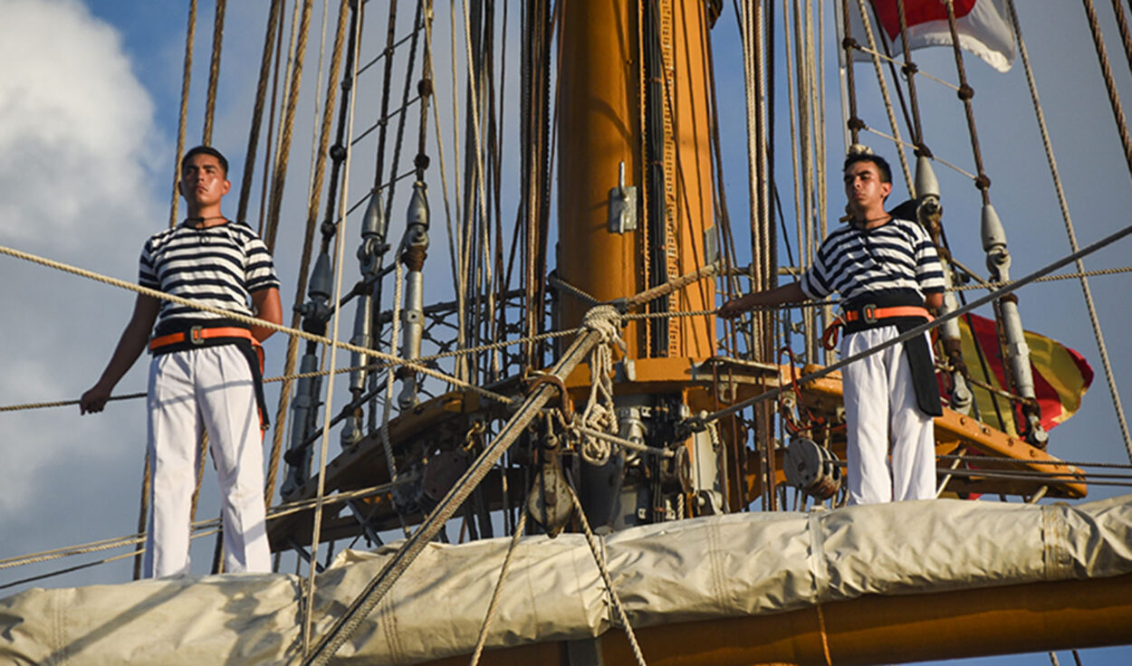 El posadeño que cambió el río por el mar: pensó en ser Ingeniero y ahora es Guardiamarina de la Armada Argentina imagen-3