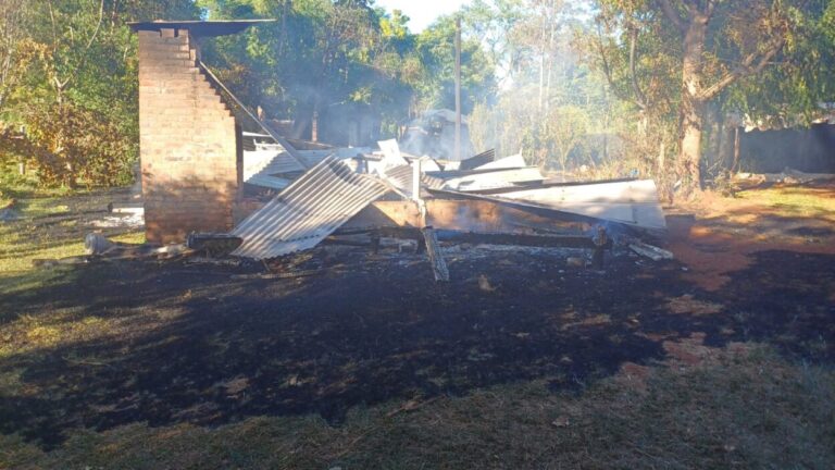 Se incendió una vivienda en Alberdi, no hubo personas lesionadas imagen-35