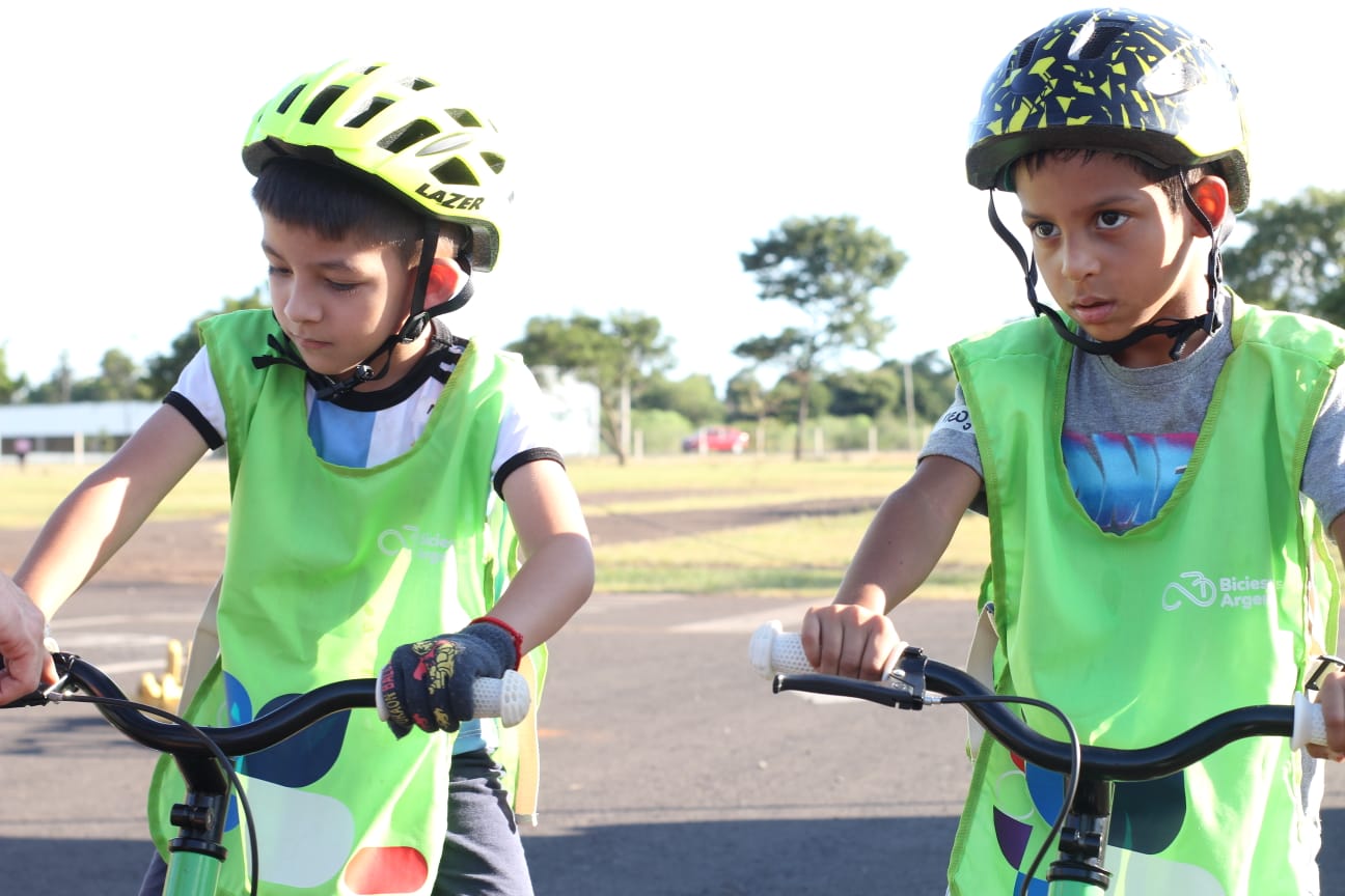 Plan Verano: con ‘Biciescuelas Argentinas’ las infancias disfrutan y aprenden a andar en bicicleta imagen-12