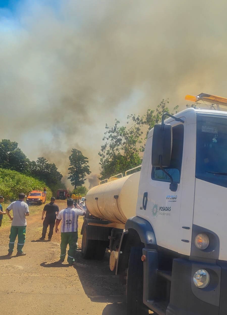 Respuesta municipal ante la emergencia por incendios en Posadas imagen-6