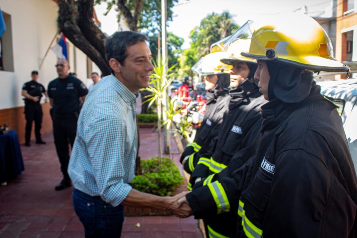 La Policía de Misiones sumó un nuevo móvil para intervenciones rápidas en combate contra incendios imagen-12