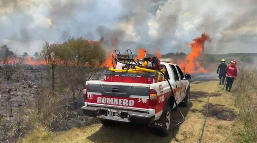 Sofocan un incendio de gran magnitud en Itaembé Guazú imagen-4