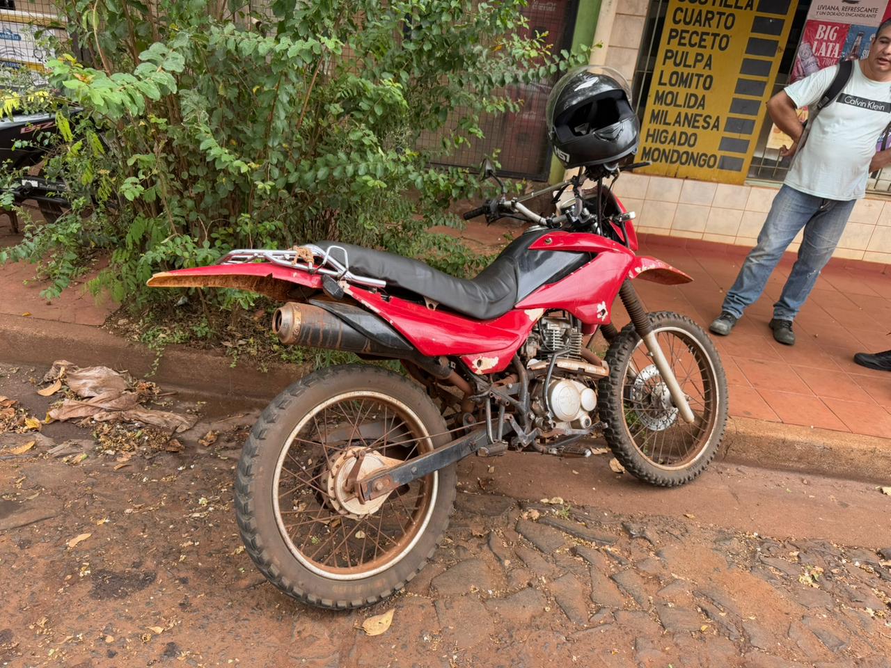 Operativos policiales finalizaron con cuatro motos recuperadas y tres personas detenidas imagen-6