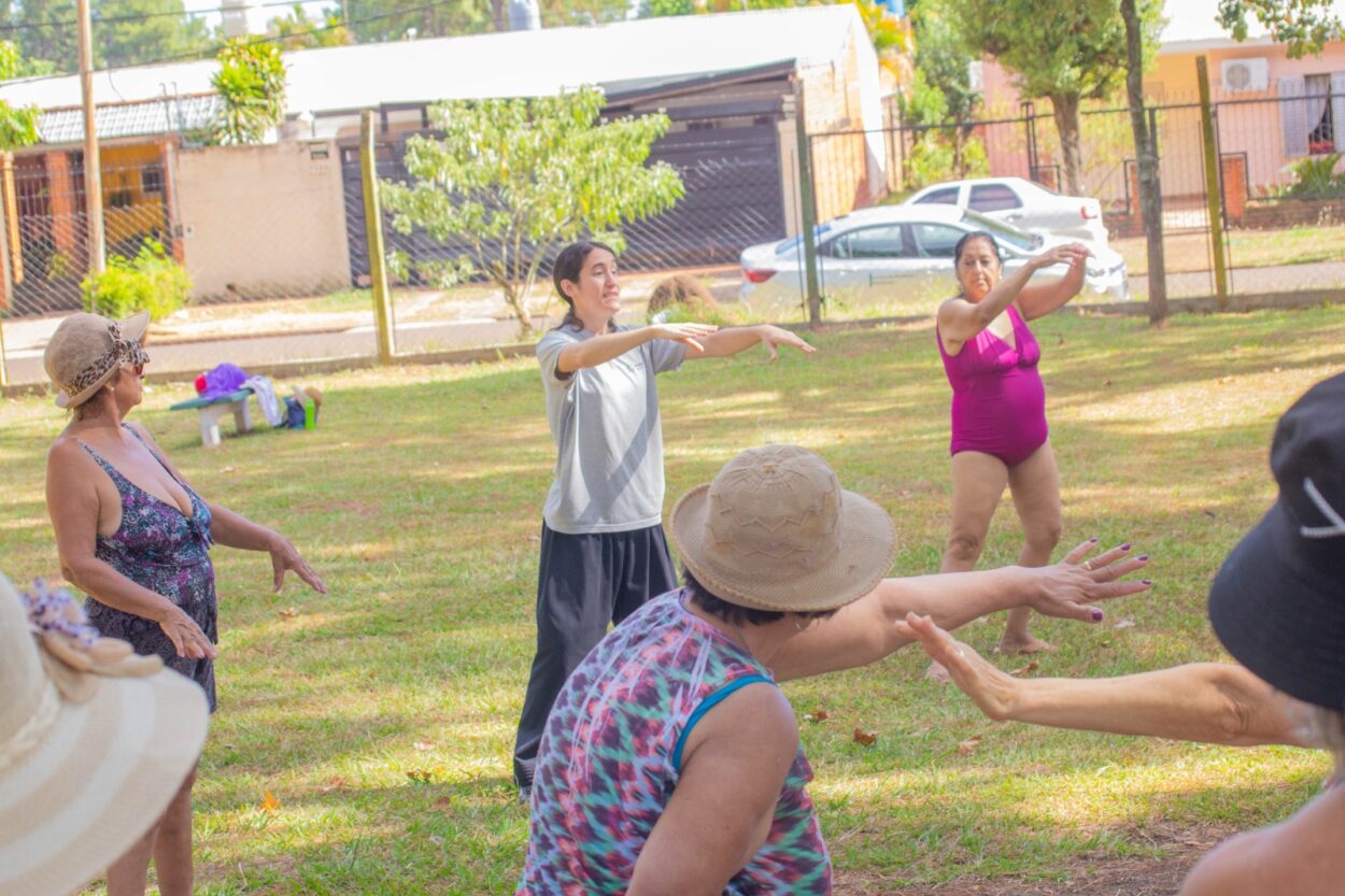 Stelatto visitó a adultos mayores en las Jornadas Recreativas de Verano imagen-3